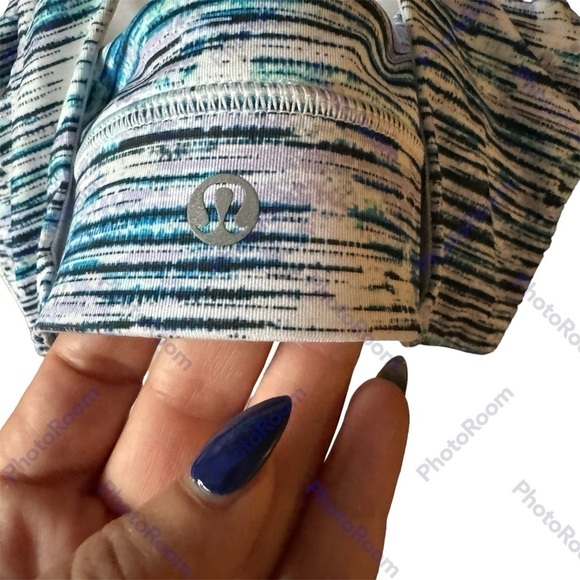 Lululemon cute little top size 4 - Picture 3 of 3